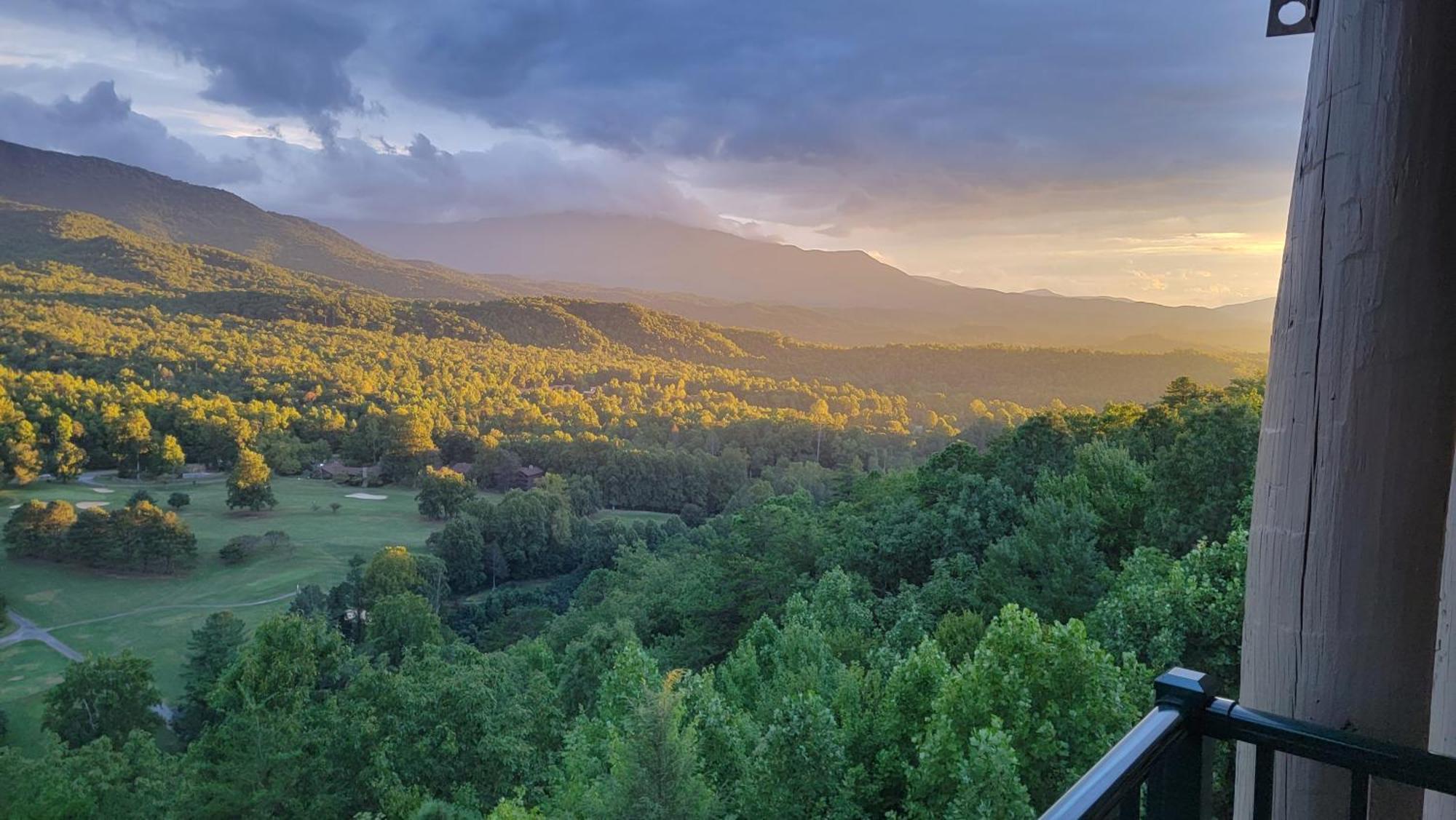 Stairway To Heaven, Breathtaking Mtn Views Indoor Pool & Hot Tub Leilighet Gatlinburg Eksteriør bilde